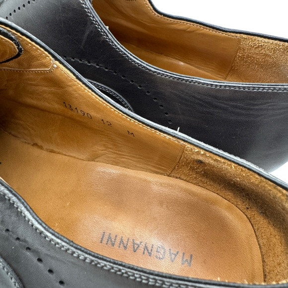 Magnanni Sanchez Men\'s Perforated Toe Black Leather Dress Shoes - Made in Spain main image 16